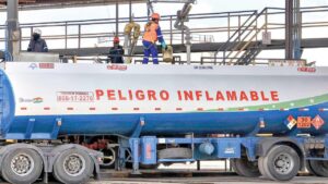 GOBIERNO HABILITA AL SECTOR PRIVADO PARA IMPORTAR Y COMERCIALIZAR COMBUSTIBLES HASTA 2030