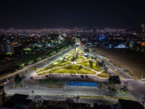 Cochabamba recibe a delegación de la Universidad Nacional de Juliaca y presenta proyectos de mejoramiento urbano